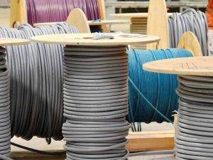 ¿Cómo Elegir Un Proveedor de Cables Eléctricos Profesional?