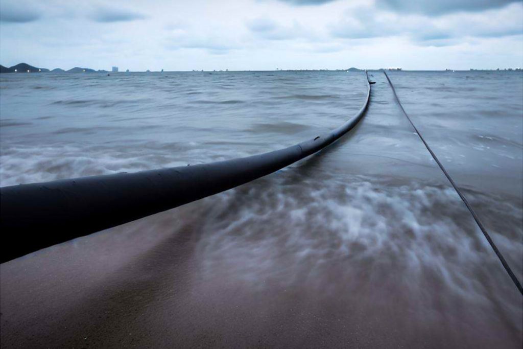 Cable submarino en tierra